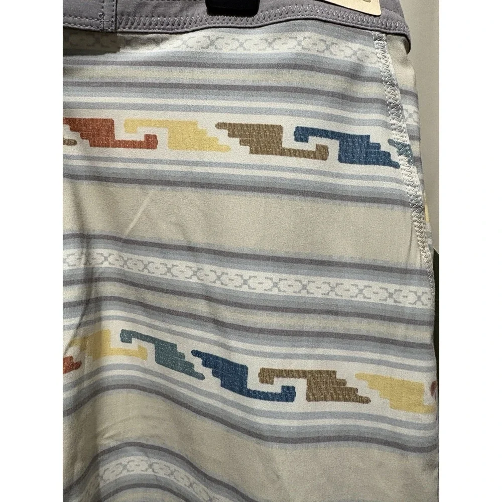 Faherty Bruja Board Shorts Temple Tracks Sand Size 34 NWT
